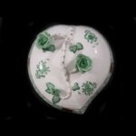 Large Herend Heart-Shaped Jewelry Box with Apponyi Pattern and Rose Handle - Image 12