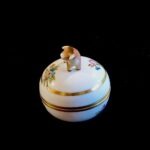 Herend “Bull Handled” Victoria Pattern Jewelry Box - Image 21