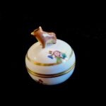 Herend “Bull Handled” Victoria Pattern Jewelry Box - Image 4