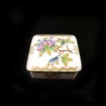 Herend Victoria (VBO) Pattern Rectangular Jewelry Box – 135th Anniversary Jubilee Mark - Image 4