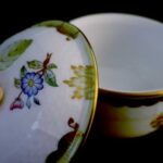 Herend Victoria (VBA) Pattern Sugar Bowl with Rose Finial - Image 22