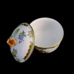 Herend Victoria (VBA) Pattern Sugar Bowl with Rose Finial - Image 8
