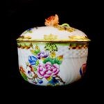 Herend Large Porcelain Sugar Bowl – Victoria (VBO) Pattern with Rose Finial - Image 9