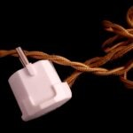 Herend VBO Porcelain Table Lamp 1944 – Baroque Base – Hand-Painted Silk Shade - Image 25